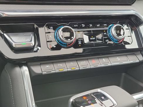 New 2026 GMC Sierra 1500 Denali w/ Denali Reserve Package image 27