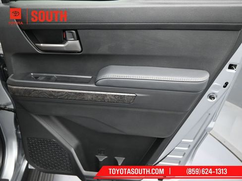 Used 2025 Toyota Tacoma Limited image 27