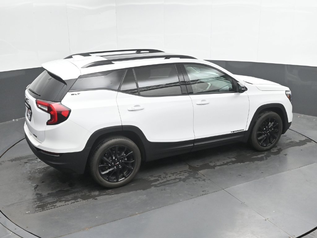 Used 2024 GMC Terrain SLT w/ Elevation Edition AWD/4WD image 30