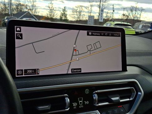 Used 2022 BMW X3 M40i w/ Premium Package image 18