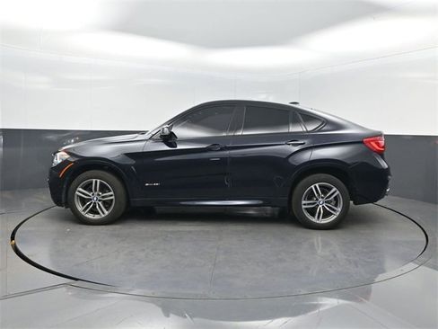 Used 2019 BMW X6 sDrive35i w/ M Sport Package image 2