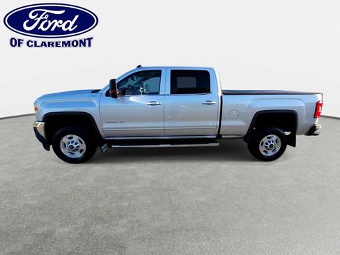 Used 2016 GMC Sierra 2500 SLE w/ SLE Preferred Package AWD/4WD image 5