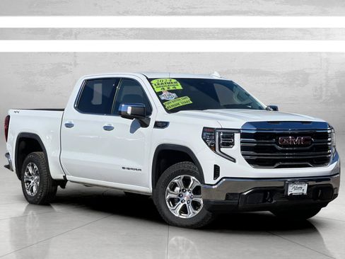 Used 2024 GMC Sierra 1500 SLT image 2