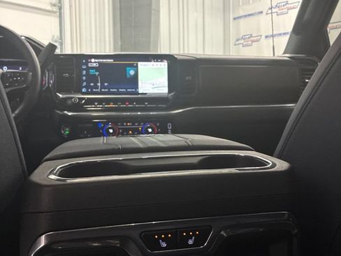 Used 2025 Chevrolet Silverado 3500 High Country w/ High Country Premium Package AWD/4WD image 40