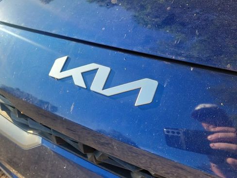 Used 2023 Kia Forte LXS w/ LXS Technology Package FWD image 10