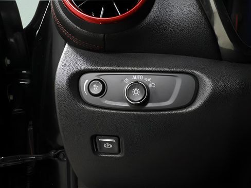 Used 2021 Chevrolet Blazer RS FWD image 19