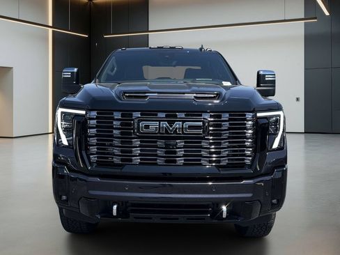 Used 2025 GMC Sierra 2500 Denali Ultimate AWD/4WD image 5