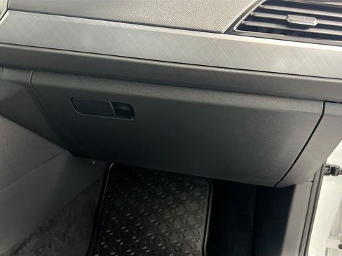 Used 2023 Volkswagen Jetta SE FWD image 34