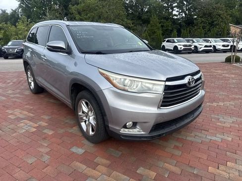 Used 2014 Toyota Highlander Limited FWD image 19