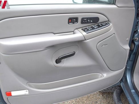 Used 2006 Chevrolet Silverado 2500 LT w/ Heavy-Duty Power Package image 23