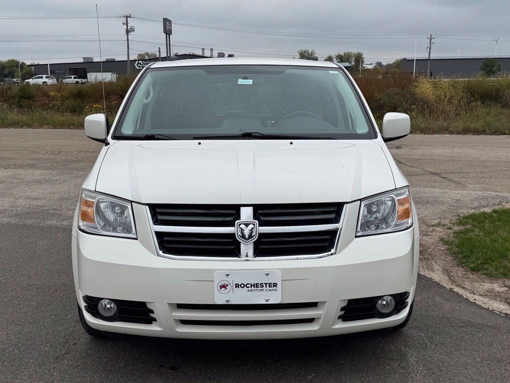 Used 2010 Dodge Grand Caravan SXT FWD image 29