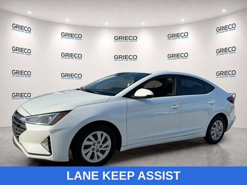 Used 2020 Hyundai Elantra SE w/ Cargo Package (C1) FWD image 3