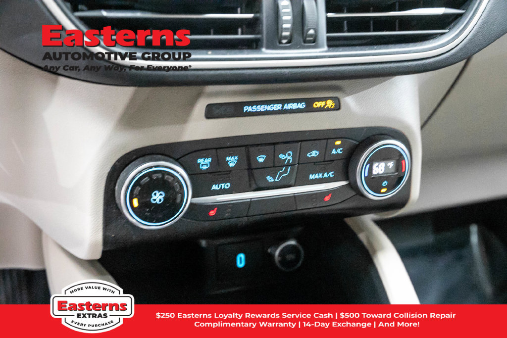 Used 2020 Ford Escape SE AWD/4WD image 21
