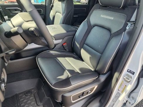Used 2024 RAM 1500 Laramie AWD/4WD image 6