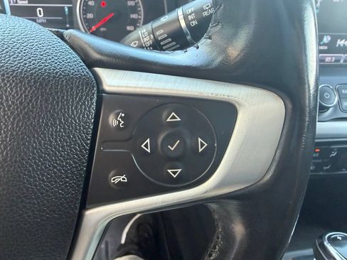 Used 2018 GMC Acadia SLE FWD image 18