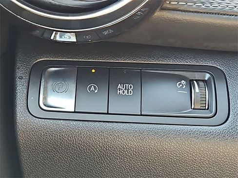 New 2026 Chevrolet Equinox LT image 17