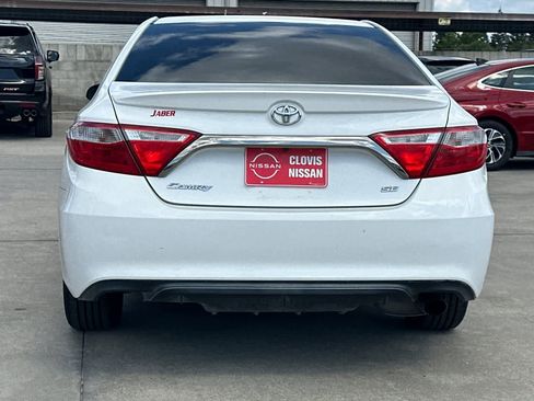 Used 2015 Toyota Camry SE FWD image 8