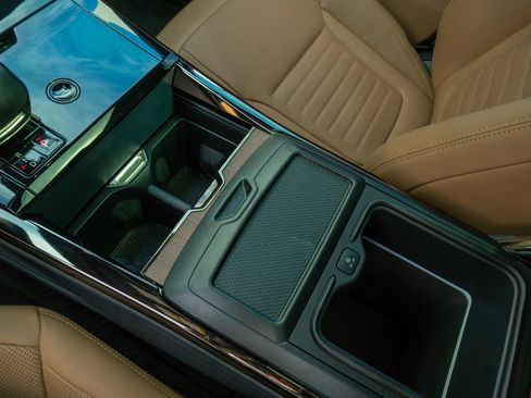 Used 2025 Land Rover Range Rover Sport SV Edition Two image 72