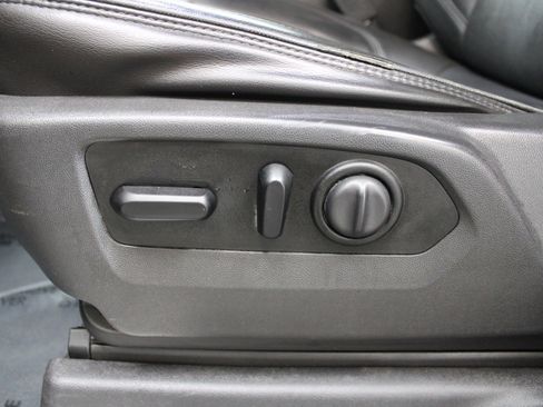 Used 2019 Chevrolet Silverado 1500 High Country w/ Safety Package II image 15