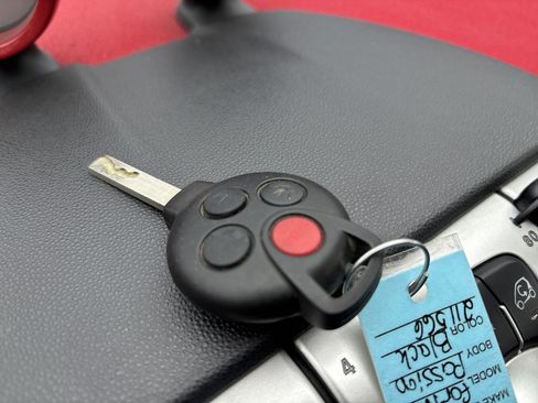 Used 2009 smart fortwo passion image 31