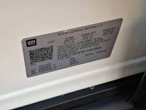 Used 2023 Chevrolet Traverse RS w/ LPO, Floor Liner Package image 36