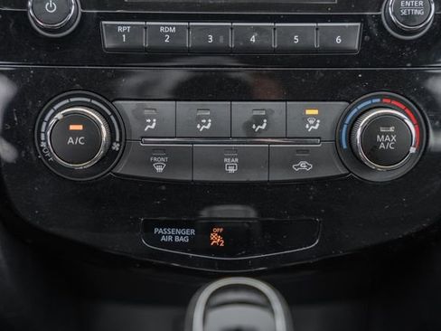 Used 2017 Nissan Rogue S image 26