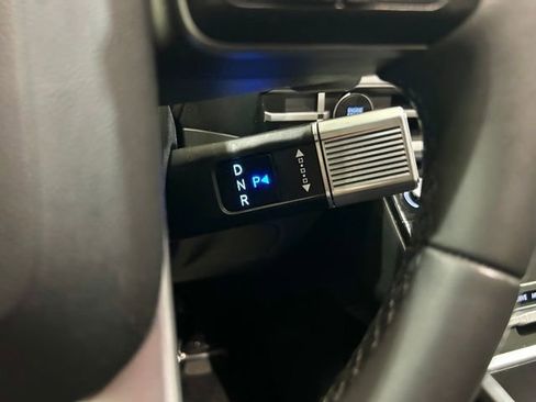 Used 2025 Hyundai Santa Fe SEL FWD image 42