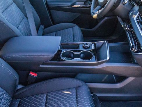 New 2026 Chevrolet Equinox LT w/ Midnight Edition image 16