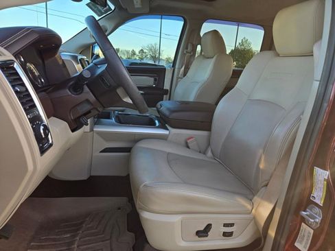 Used 2017 RAM 2500 Laramie w/ Convenience Group image 15