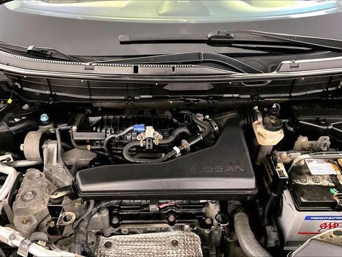 Used 2018 Nissan Rogue SV w/ Sun & Sound Touring Package AWD/4WD image 30