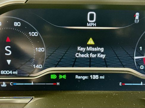 Used 2025 GMC Sierra 3500 Denali w/ Technology Package image 13