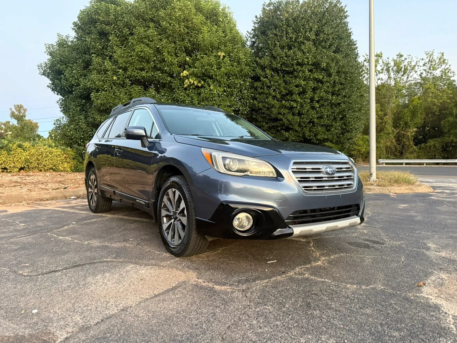 Used 2015 Subaru Outback 2.5i Limited w/ Protection Package #1 AWD/4WD image 2