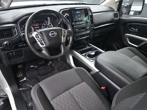 Used 2024 Nissan Titan SV w/ SV Utility Package image 13