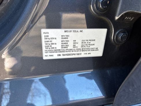 Used 2023 Tesla Model Y Long Range image 30