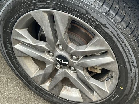 Used 2022 Kia Seltos S AWD/4WD image 4