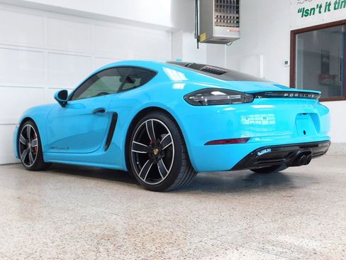 Used 2017 Porsche 718 Cayman S RWD image 6