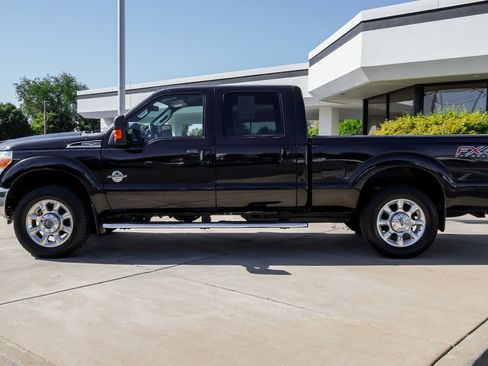 Used 2012 Ford F250 Lariat w/ Lariat Interior Pkg AWD/4WD image 5