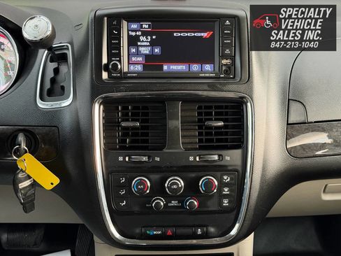 Used 2019 Dodge Grand Caravan SE w/ Power Convenience Group I FWD image 37