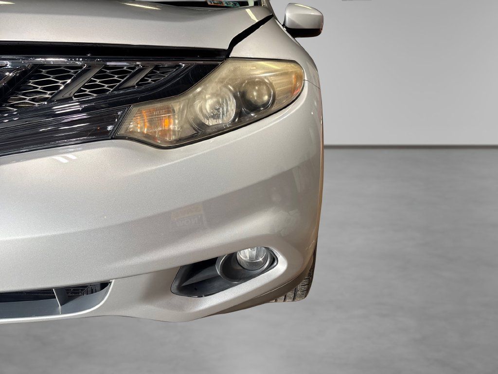Used 2013 Nissan Murano SV AWD/4WD image 19