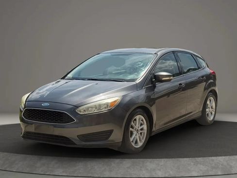 Used 2017 Ford Focus SE FWD image 7