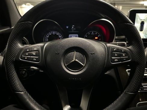 Used 2019 Mercedes-Benz GLC 300 GLC 300 w/ Multimedia Package image 30