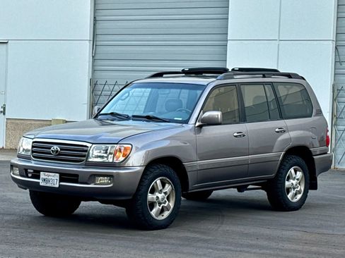 Used 2003 Toyota Land Cruiser image 3