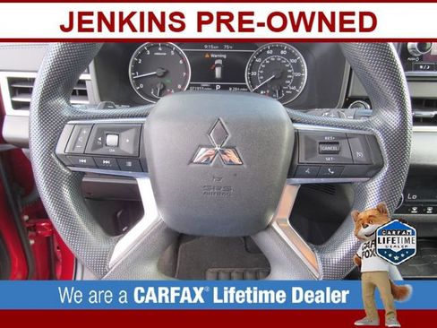 Used 2022 Mitsubishi Outlander ES image 28