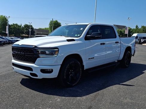 Used 2023 RAM 1500 Big Horn AWD/4WD image 3
