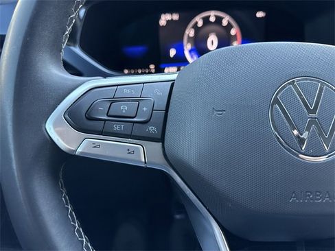 Used 2022 Volkswagen Taos SE image 23