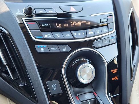 Used 2019 Acura RDX AWD w/ Advance Package image 17