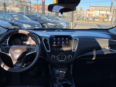 Used 2023 Chevrolet Malibu LT image 8