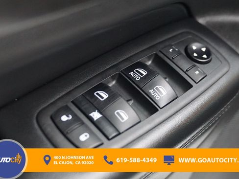 Used 2018 Jeep Grand Cherokee Altitude RWD image 18