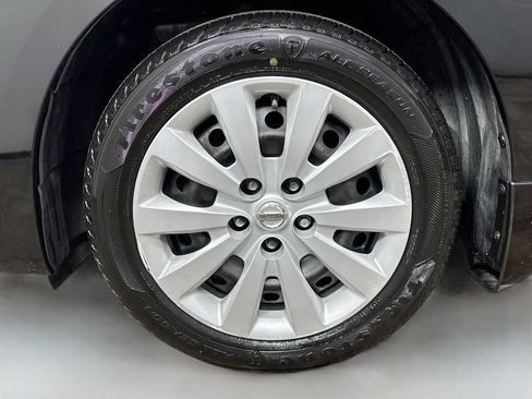 Used 2013 Nissan Sentra S FWD image 33