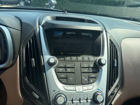 Used 2013 Chevrolet Equinox LTZ AWD/4WD image 17